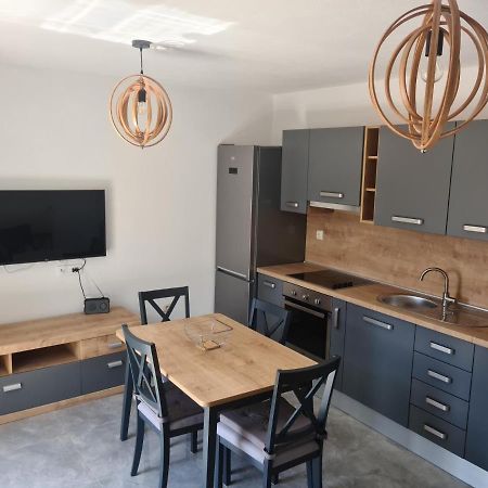 Hello Sunshine - Apartment On The Beach Zubovići Extérieur photo